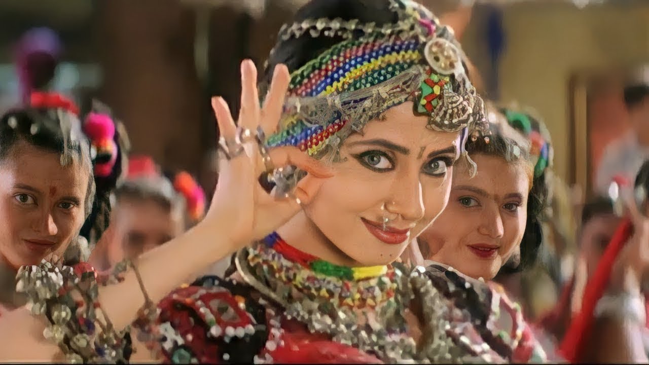 Chamma Chamma | China - Gate | Urmila Matondkar | Alka Yagnik | Bollywood Item Song