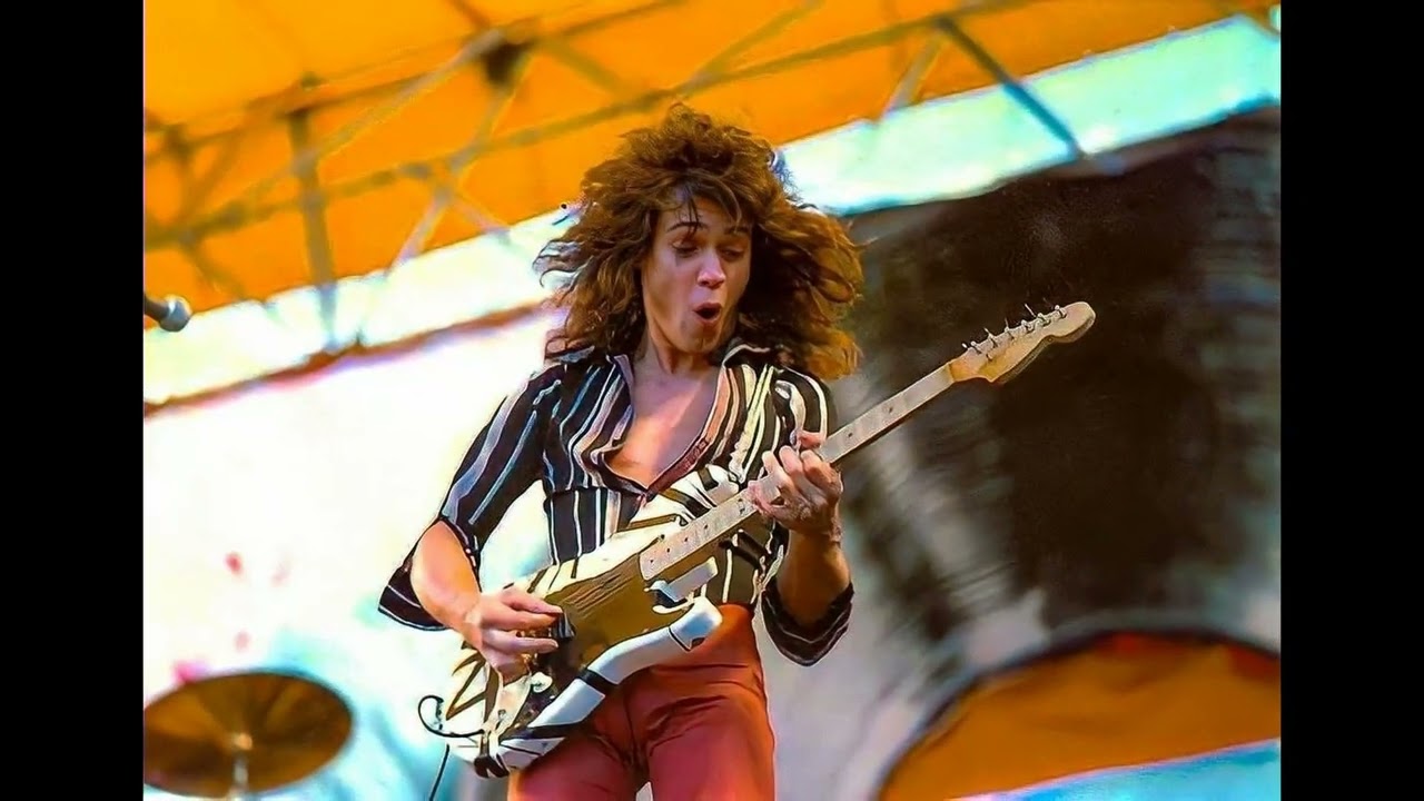 Van Halen - Eddie Van Halen - Eruption Guitar Solo - Live in Paris, France - May 10, 1978