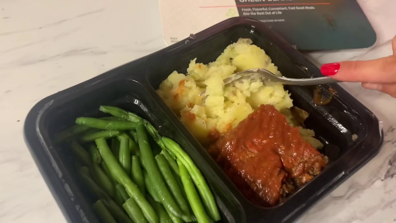 Trying different healthy BITE MEALS | Breakfast & Snack Staples - YouTube