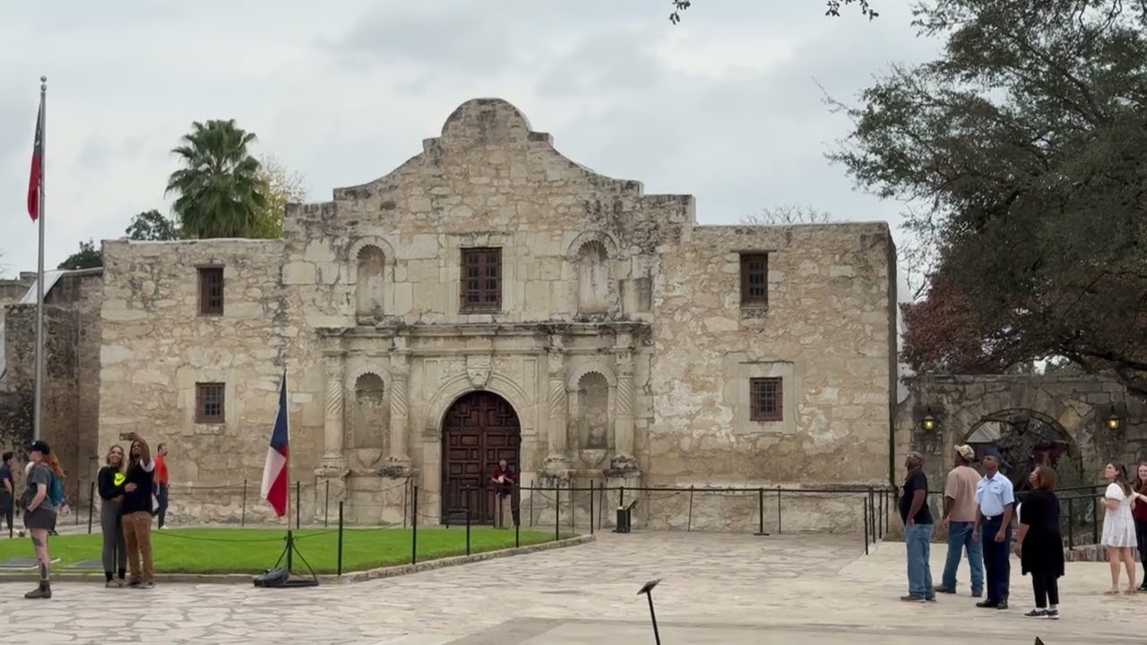 Stock Cinematic Film Footage Of The Alamo In Texas