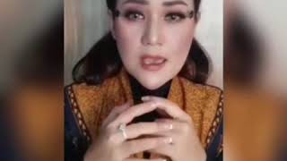 Download Lagu Ekspresi mamih Riny Shantika sang diva majalengka MP3