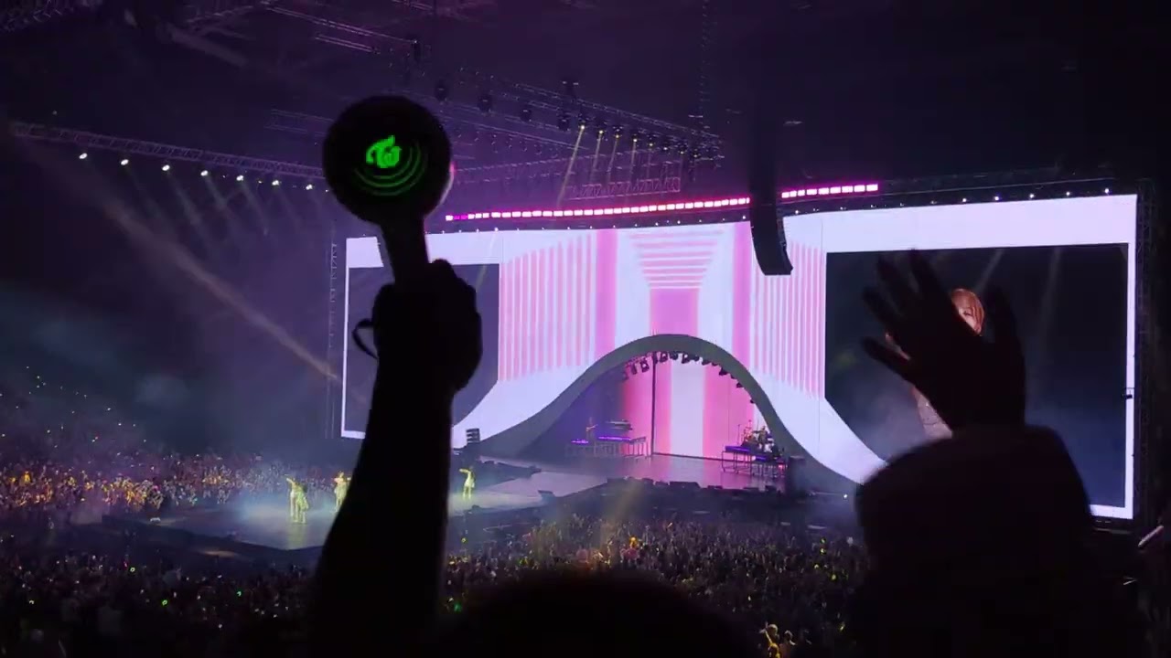 230930 CRY FOR ME + FANCY + The Feels | TWICE 5th World Tour ‘Ready To Be’ in Bulacan