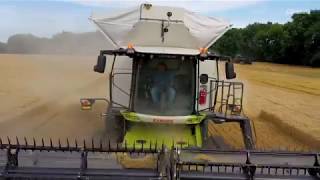 CLAAS LEXION 8000-700 Series Combine Teaser. / EN-NA