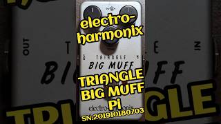 electro-harmonix TRIANGLE BIG MUFF Pi #guitareffects #guitarpedals #pedalboard #guitar #ehx #fuzz