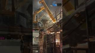 CEA Group - Automatic Manipulator for Sampling and Temperature Measuring - Operating machine