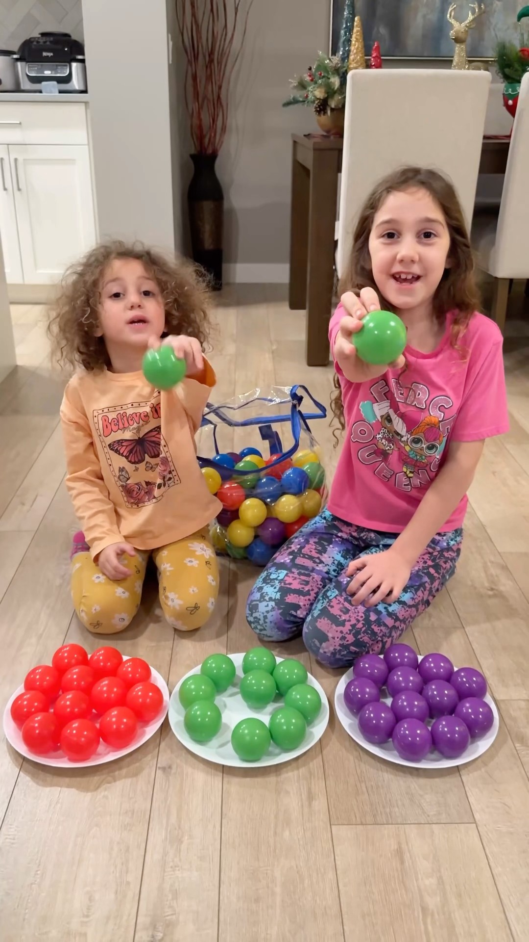Sierra teaches Rhia to learn and play with colours - kids learning #shorts