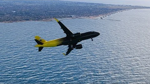 emergency landing of a plane at sea live eps 552