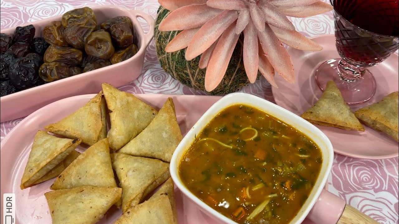 ريحة رمضان سمبوسة بالكراث مقرمشة/ شوربة العدس بالخضار والشعيرية