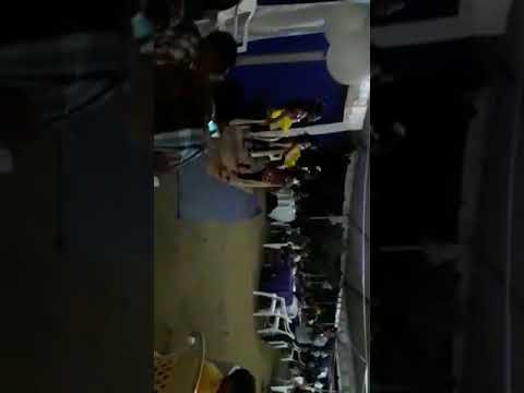 Putri manis dancers ..wong jowo