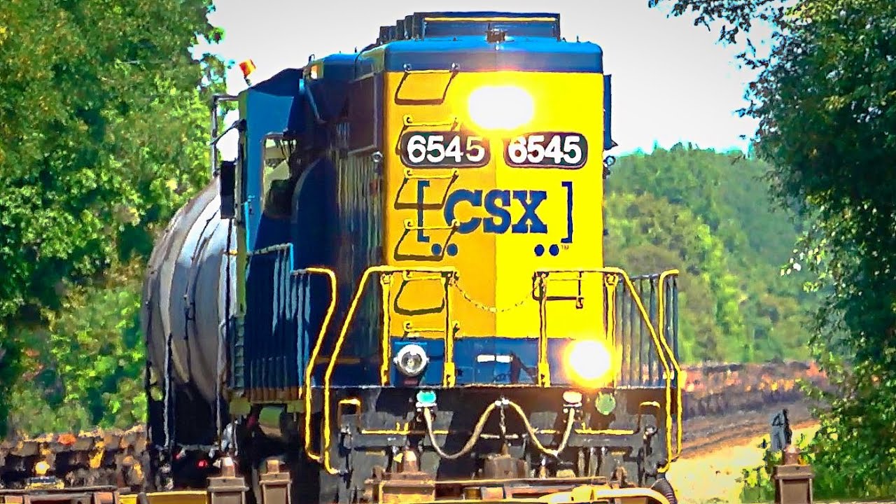 EMD GP40-3 With 8 Axle Car on CSX Train In Ultra HD - YouTube