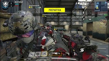 Usando el arma M4MLG Red - Triangle en (Call of duty Mobile)