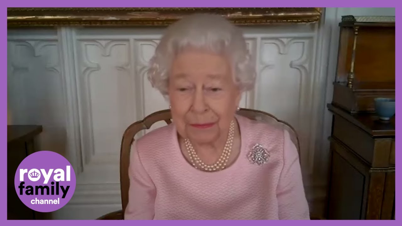 The Queen Unveils Statue in Video Call With Australian Government Representatives