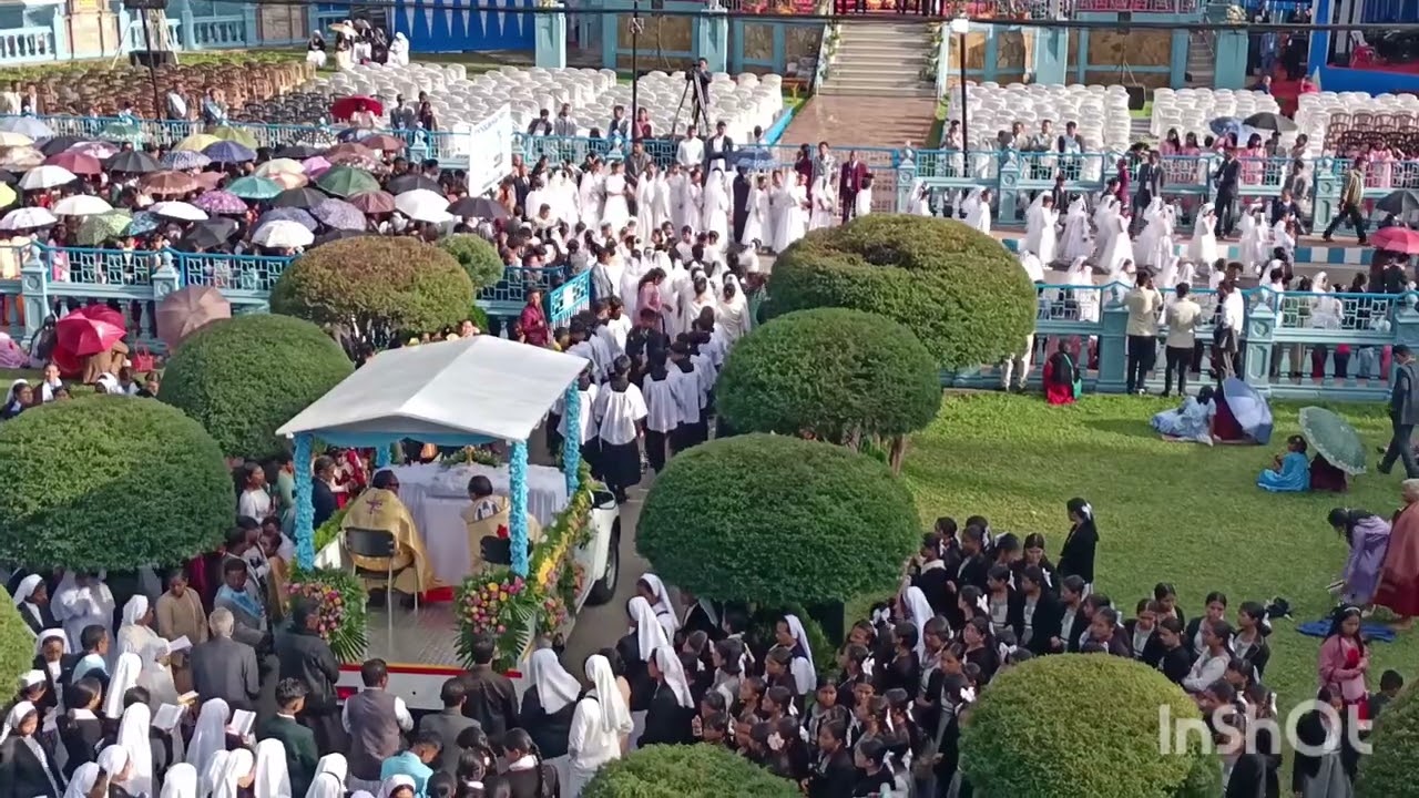 Procession Ïukharis Cathedral Laitumkhrah Shg 9/11/25