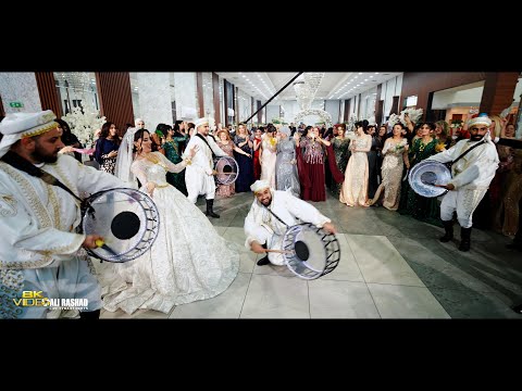 حفل زفاف ريناس ودلوفان رقصة طبول مع العرسان