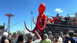Giant Squid Float at Parade UHD