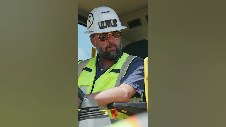 Next-level excavation: Komatsu PC220LC-12 & PC220LCi-12