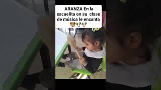 Aranza en su clase de música en la escuelita #discapacidadvisual #educación sin barreras