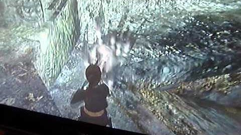 Epic Tomb Raider Underworld spider glitch - Lara Croft WTF