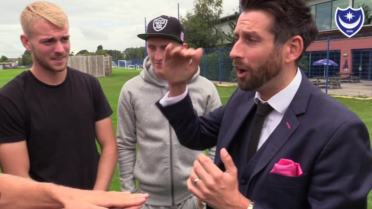 Magician Jamie Raven tricks the Pompey squad