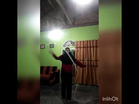 Gerakan senam ritmik dengan menggunakan alat pita (ribbon)