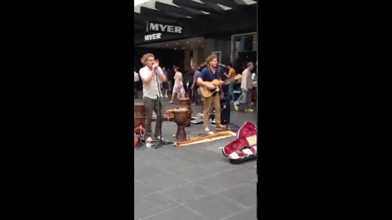 The Pierce Brothers Bourke St Mall, Melbourne Feb 2014 - FLYING HOME - YouTube