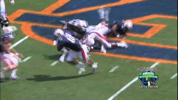 Auburn's Kiehl Frazier connects with Sammie Coates...