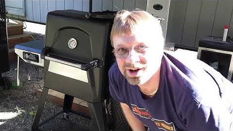 Loading charcoal and starting a Masterbuilt 560 Gravity Series 560 Grill/Smoker