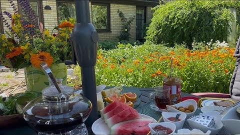 اليوم التالي وفطارنا في الحديقة بين جمال زهور القطيفة الذهبية 🌼 تعرّفوا عليها معنا!