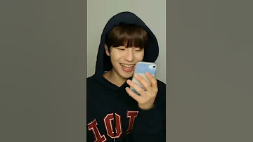 This Is How Seungmin Makes Us Go Crazy For Him Seungin Straykids Seungmin Jeongin 