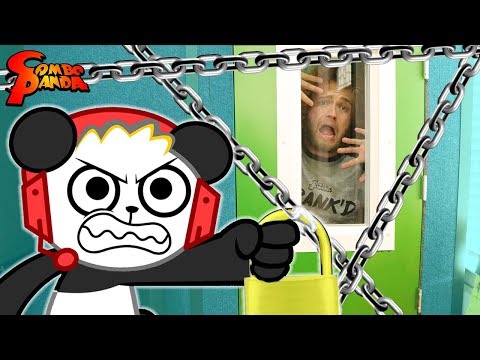 WHO IS STEALING COMBO CREW MEMBERS!? King Collector Crashes Combo Panda's NYCC 2019 Trip