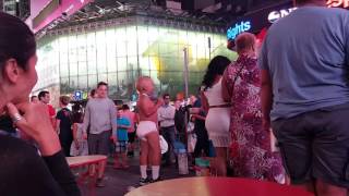 Big ugly Baby - Times Square, New York