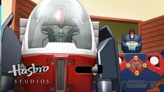Transformers: Cybertron - Alien Robots in the House | Transformers Official