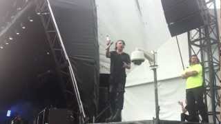 Marilyn Manson off his head at Soundwave Melbourne