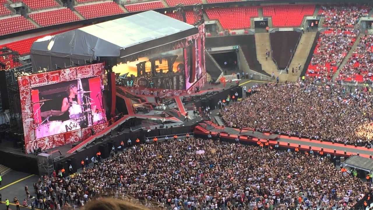 5 Seconds Of Summer 'Eighteen' Live Wembley 8/6/14