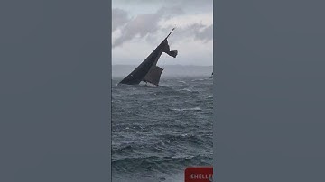 TERRIFYING moment before sail boat nearly capsized in Puget Sound. #goldengardens #meadowpoint