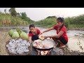 Special octopus cooking recipe by cooking octopus with coconut for jungle food you must try