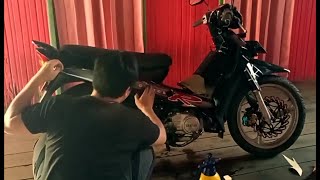 MEMASANG STICKER STRIPING DECAL F1ZR. MUDAH CEPAT SIMPLE.