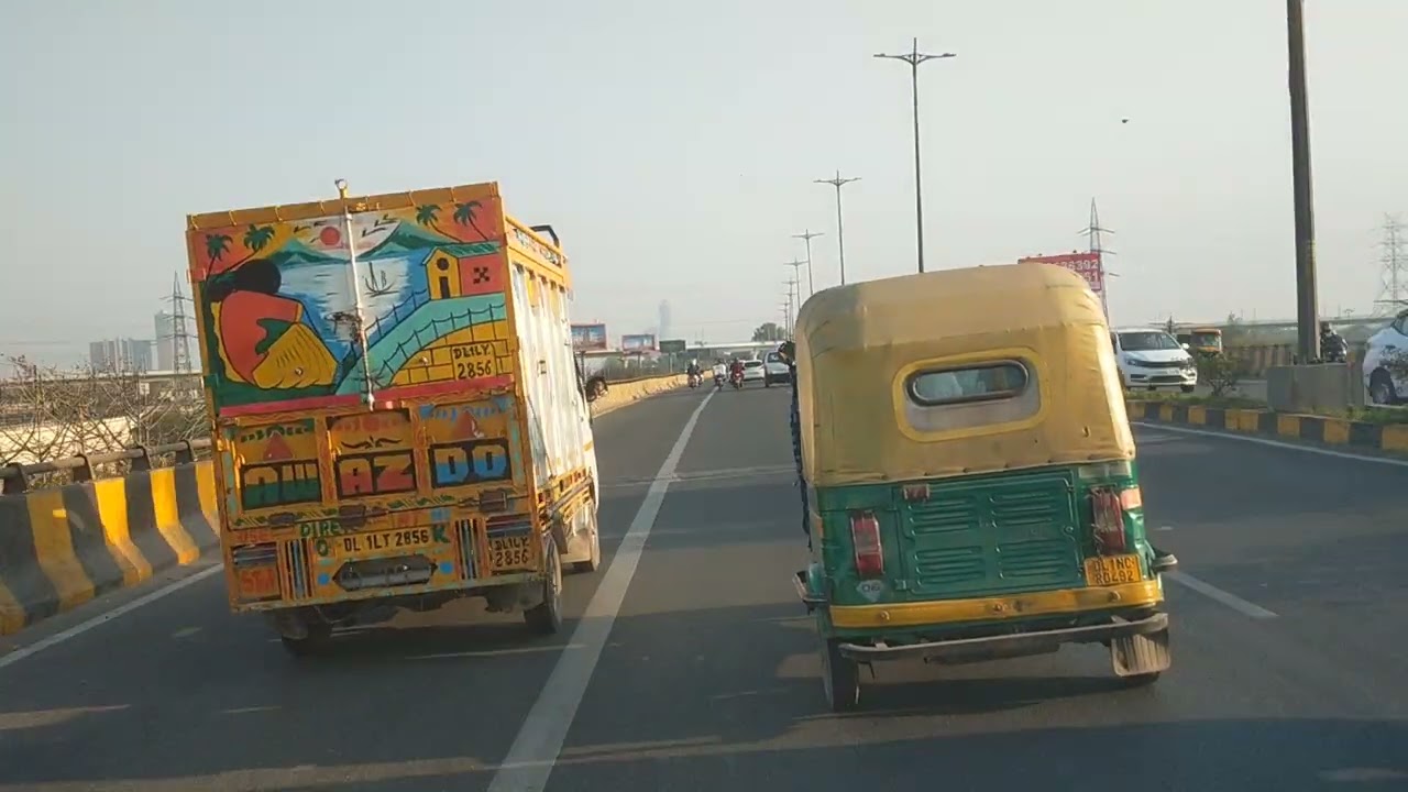 Lakshmi Nagar se Noida