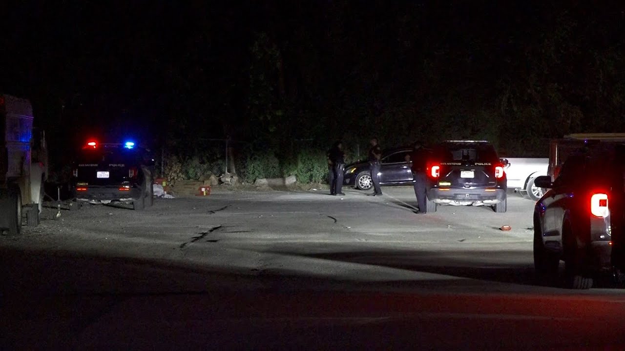 Teen injured in parking lot shooting at North Side apartment complex ...