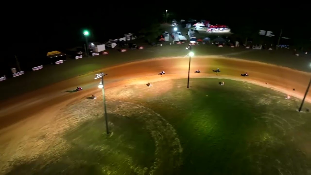 Гонка на плоской трассе Cackalacky Classic 2025, день 1, хулиган