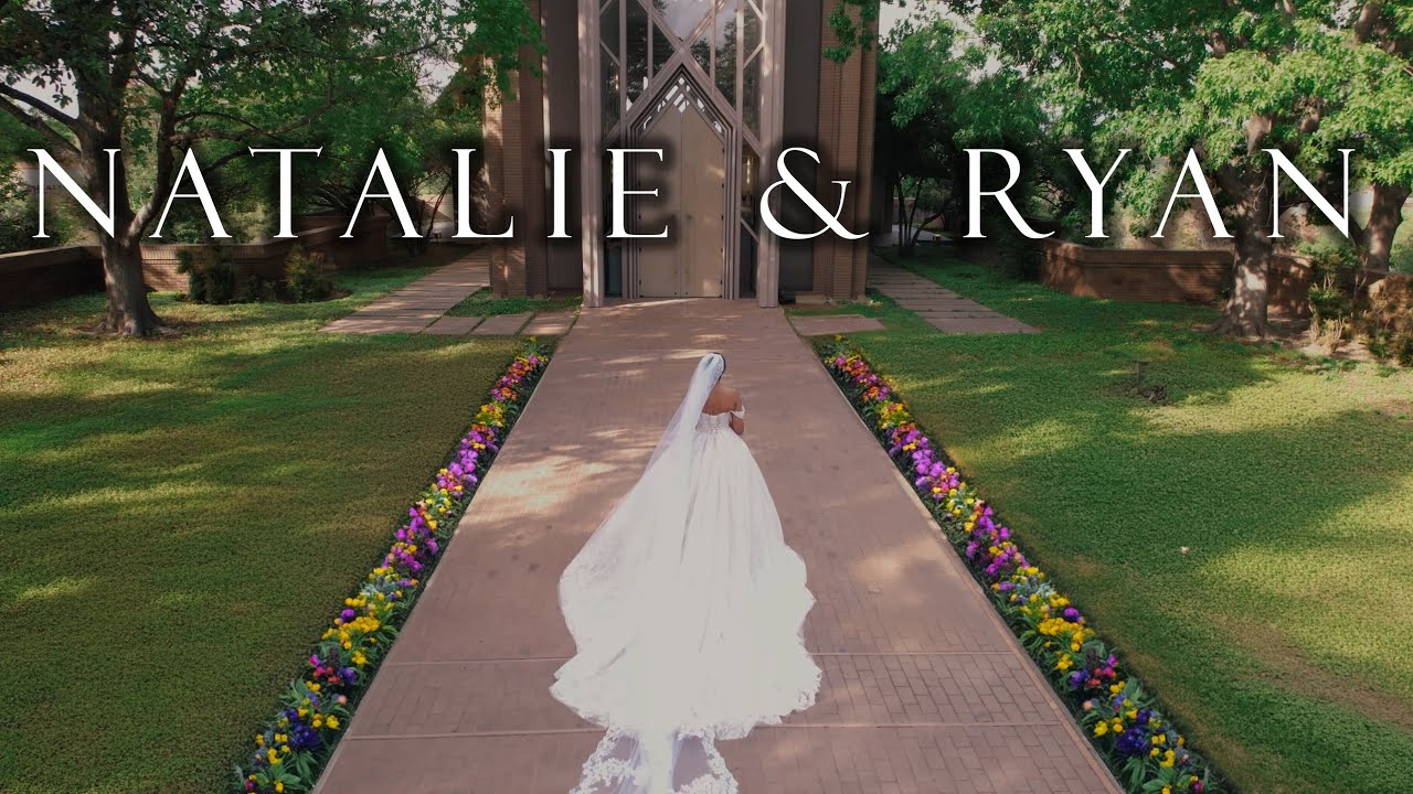 Natalie + Ryan // Fort Worth Club & Marty Leonard Chapel (Fort Worth, TX)