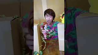 Toy that walks a tightrope😂 @hayataku5348 #toys #funny #shorts