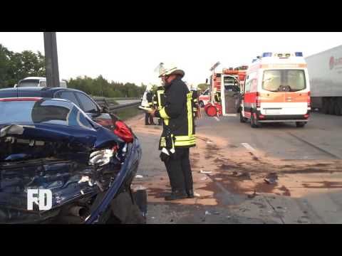 Am Nachmittag des 08.Mai 2009 wurde die FF Ludwigsfelde zu einem Verkehrsunfall gerufen. Auf der A10 in HÃ¶he der Auffahrt Ludwigsfelde-Ost waren 5 Fahrzeuge kollidiert. Eine Person wurde schwer und drei weitere leicht verletzt.