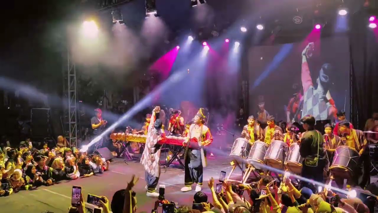 Darak Badarak | Seperti Mati Lampu - Ungu | Opening Pekan Budaya Sumatera Barat