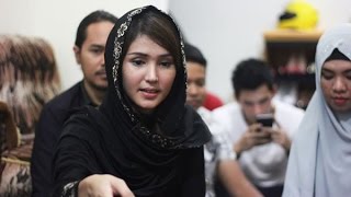 Devi Olivia Berharap Semakin Seksi dan Menggairahkan di 2017