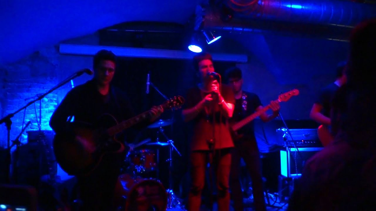 Le Strisce - Lasciare tutto andare - Live @ Arteria, Bologna, 07/01 ...