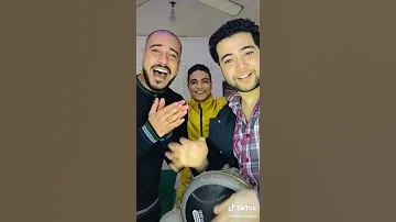 شاب مصري يغني تركي بطريقه متميزه 