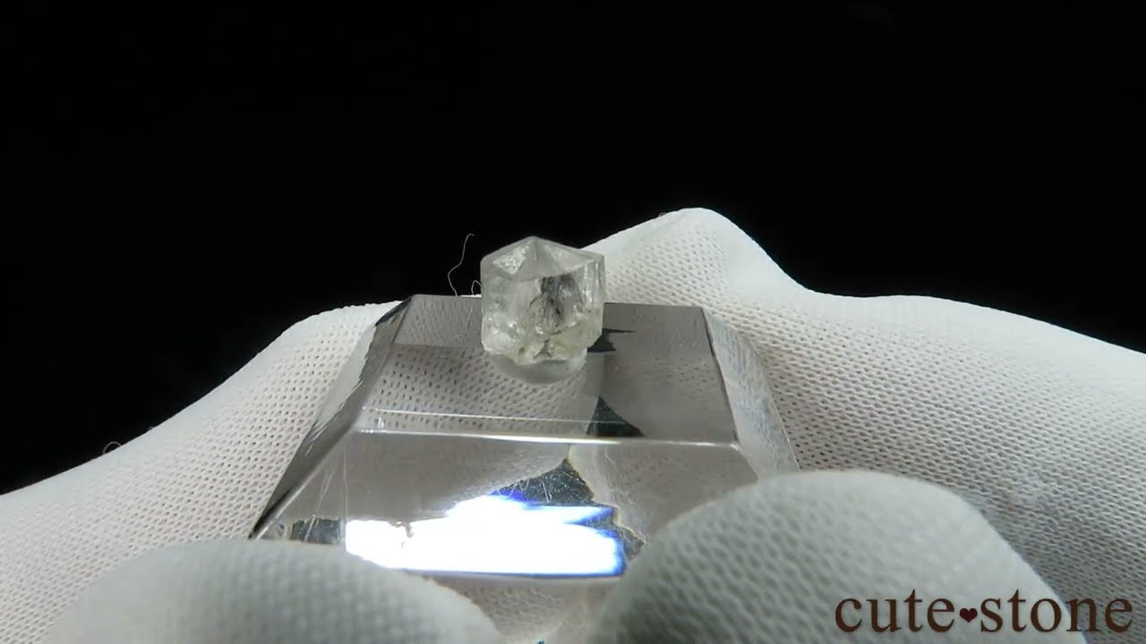 ミャンマー Mogok産 フェナカイトの原石 No.9 - cute stone -