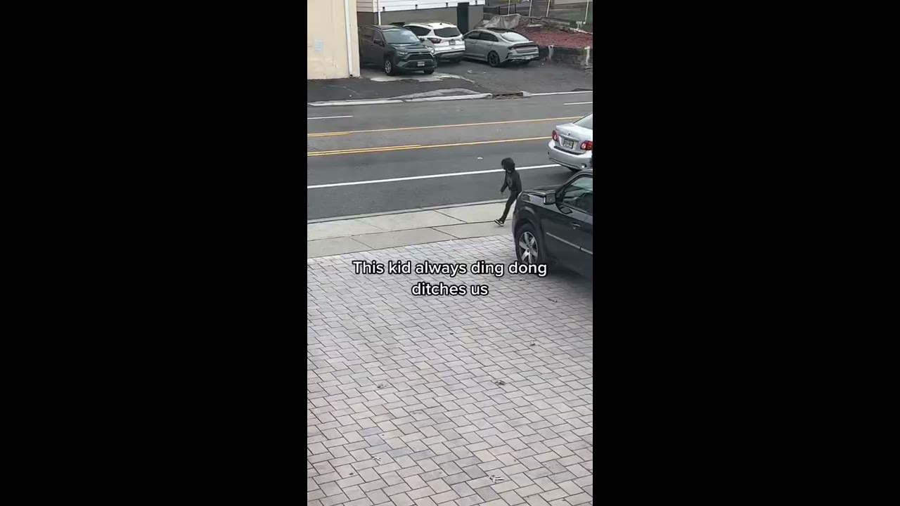 SCARING DING DONG DITCHER 