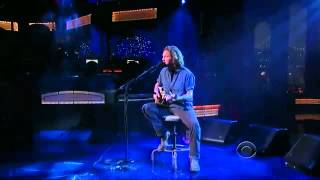 Miniatura de "Eddie Vedder Without You on Letterman 06/20 - YouTube"